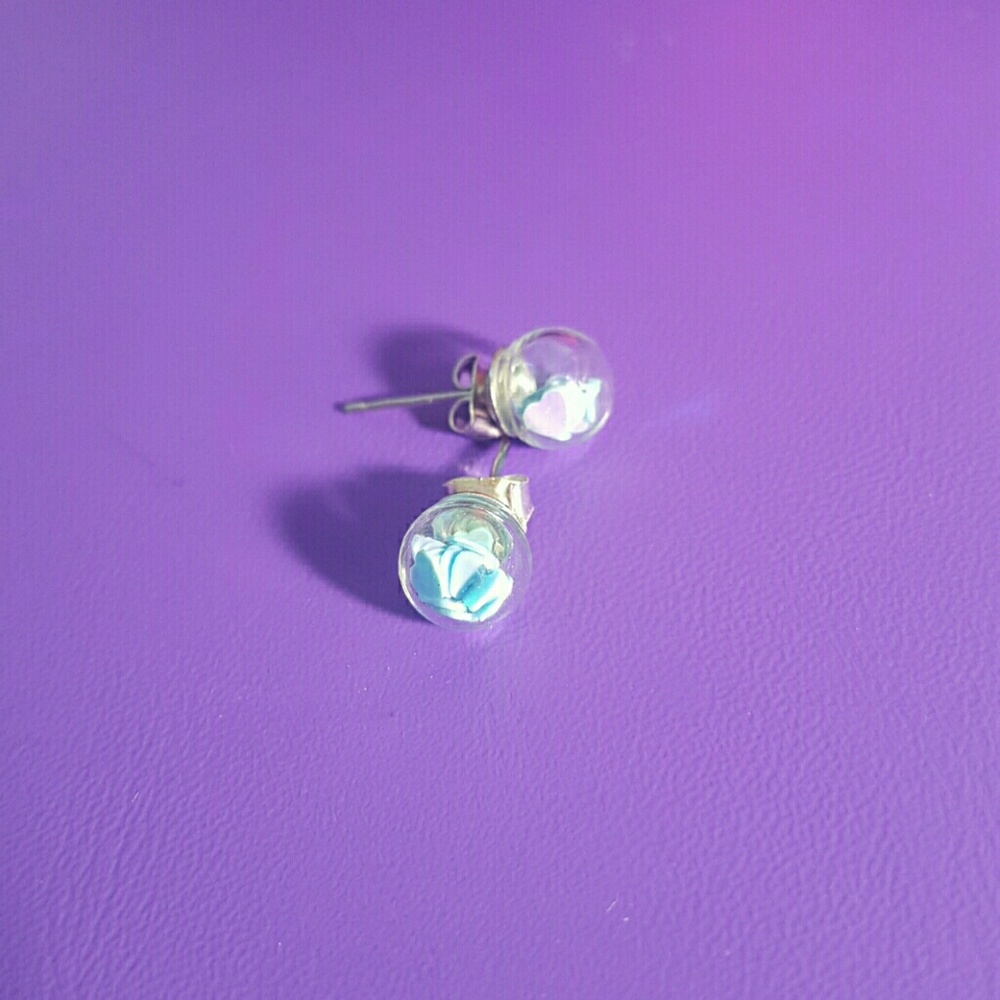 🌻 NIP Earrings